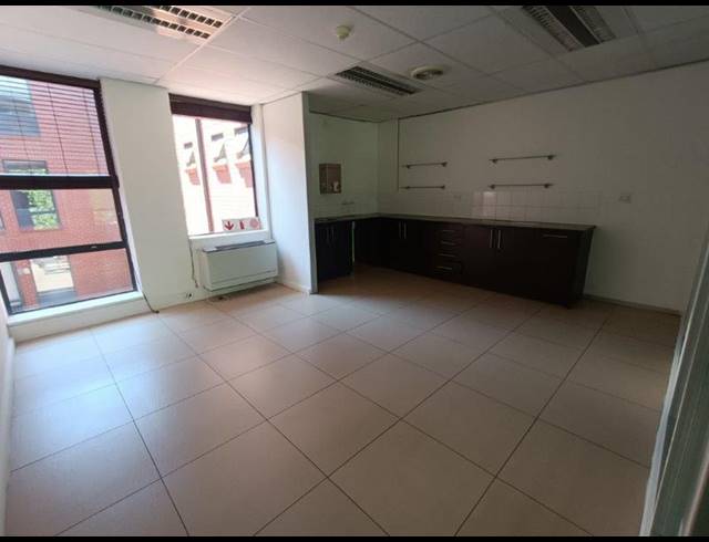 BUSINESS PROPERTY TO RENT IN WELTEVREDEN PARK